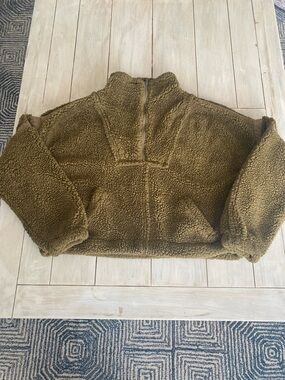 Fp Movement Olive 🫒 Green Teddy Pullover Sweatshirt Small